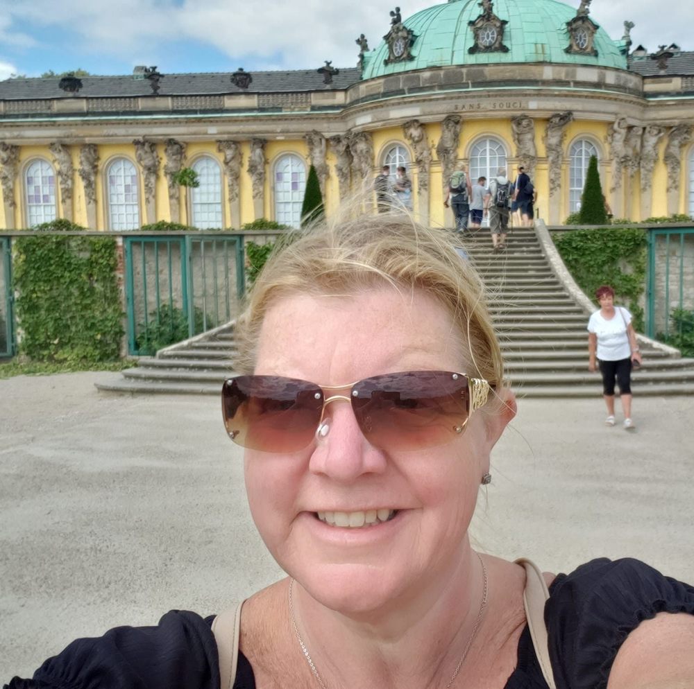 Meet your Posher, Christine